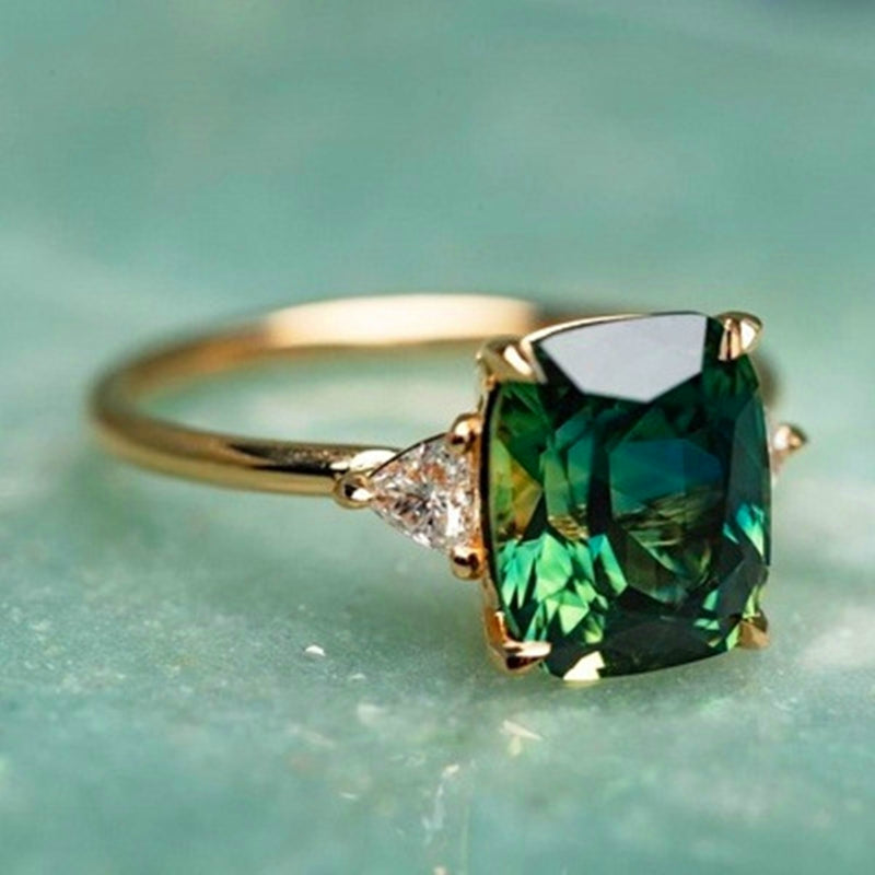 Lucky | Green Zirconia Ring in Gold