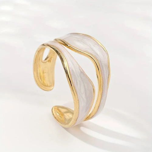 Dream | Vintage White Gold Ring