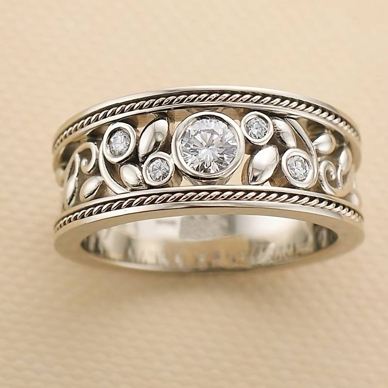 Elegant Silver & Zirconia Ring