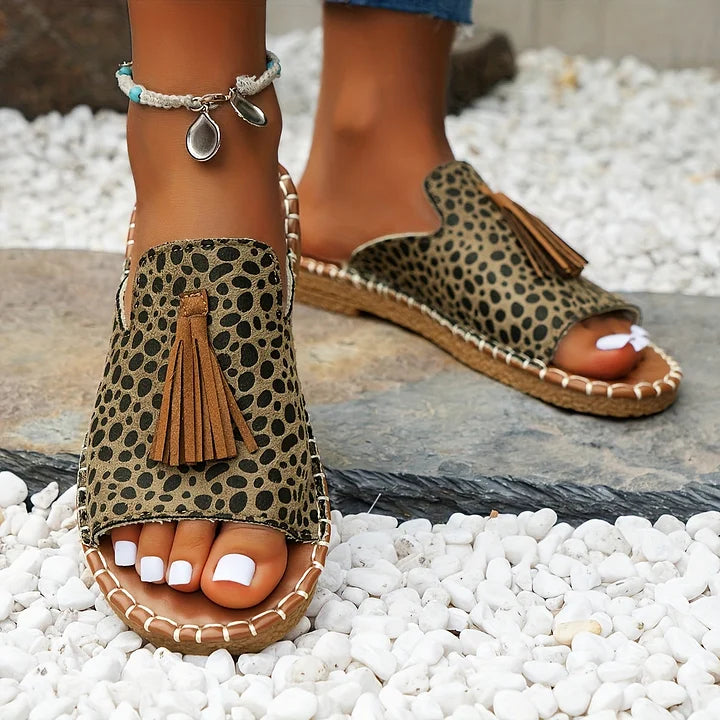 LIDIANA | COMFORTABLE FLAT SANDALS