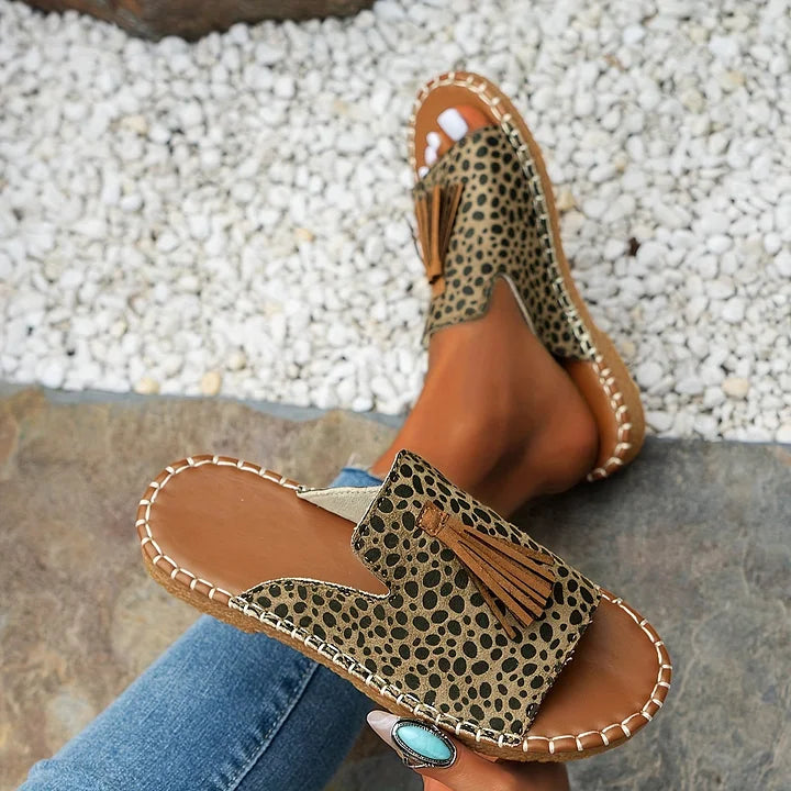 LIDIANA | COMFORTABLE FLAT SANDALS
