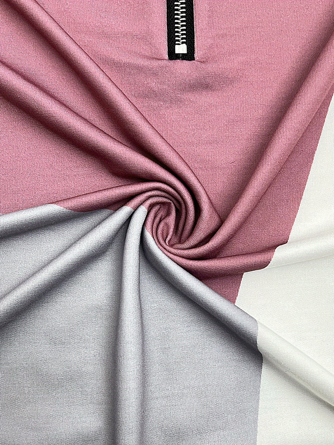 Naelia | Casual Zip Sweatshirt