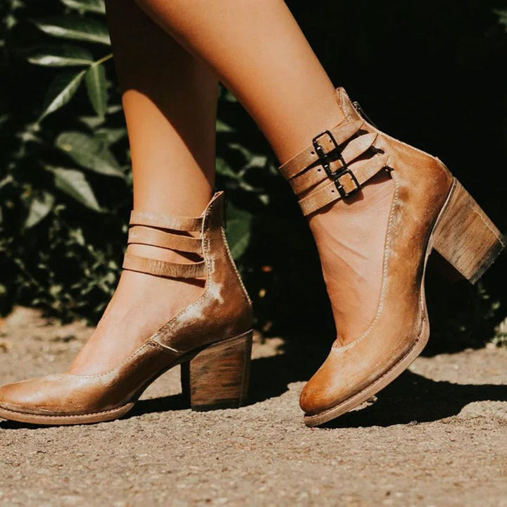 Anya | Timeless Heel Pumps