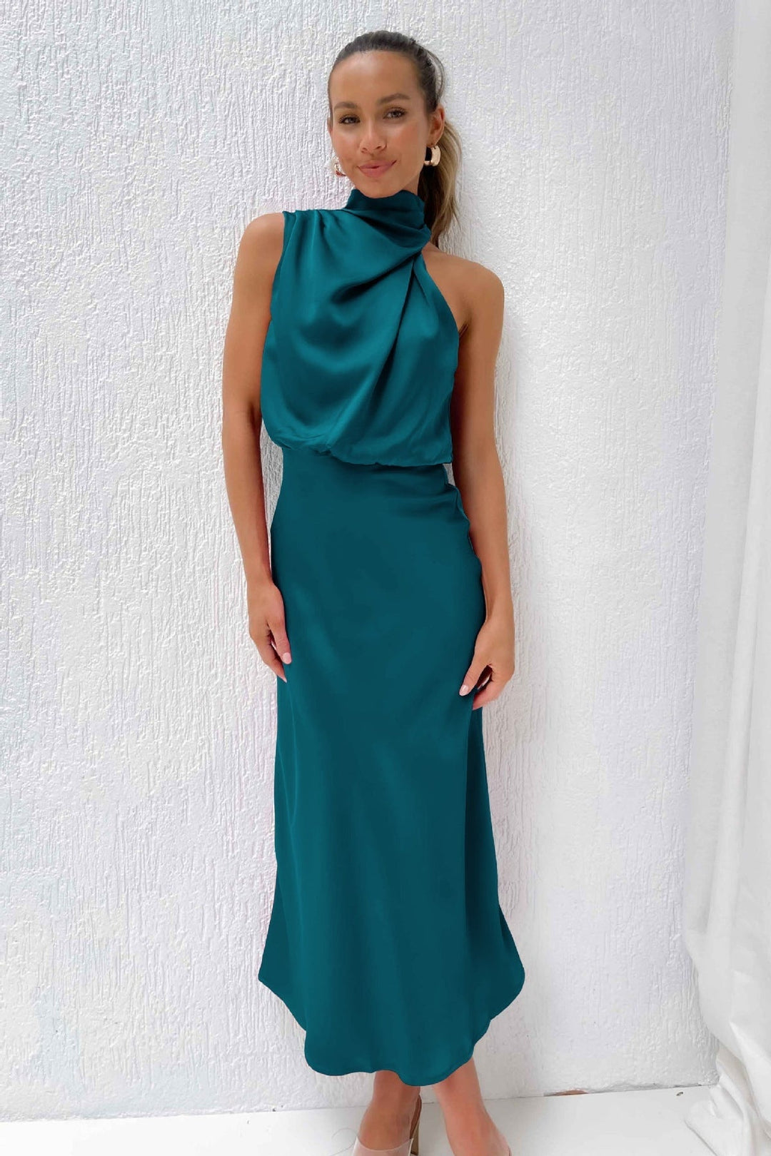 Georgina | Midi Dress with Off-the-Shoulder Design