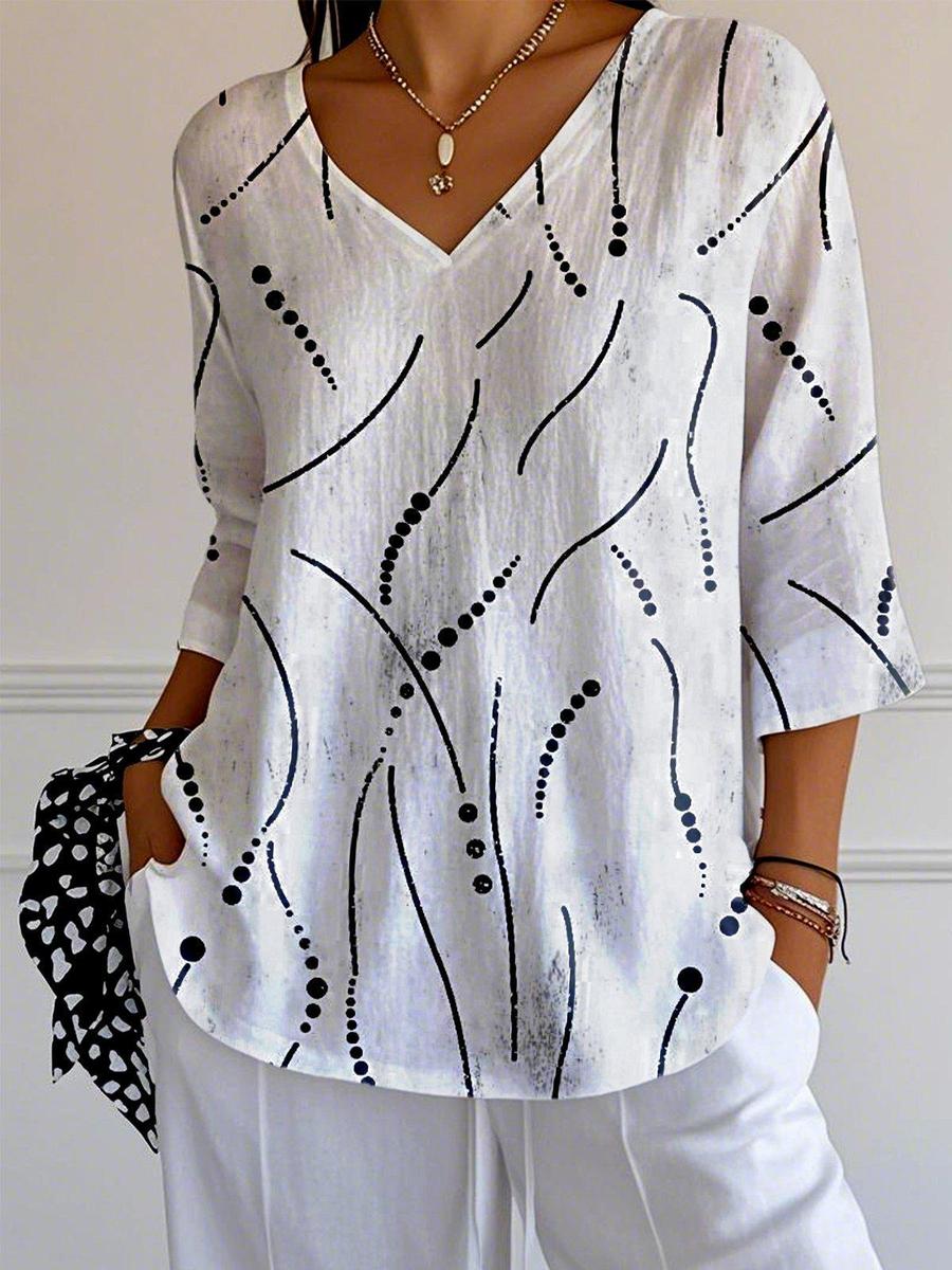 Delilah | Special V-Neck 3/4 Sleeve Top